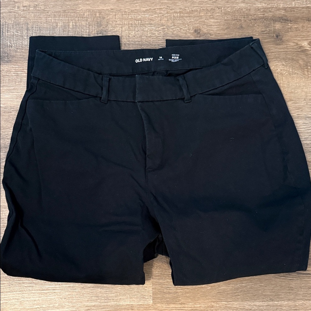 Old Navy Black High-Rise Pixie Pants